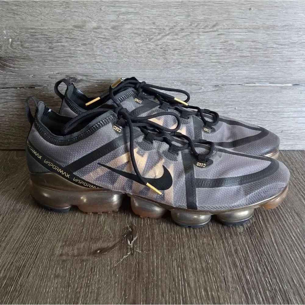 Nike Air Vapormax 2019 Black Metallic Gold Sneakers AR6631-002 Men's Size 13
